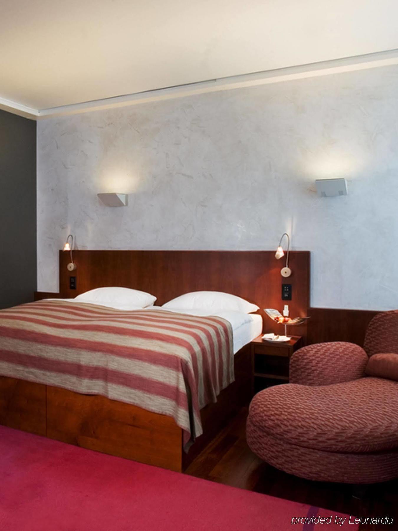 Hotel Angleterre & Residence Lausanne Rum bild